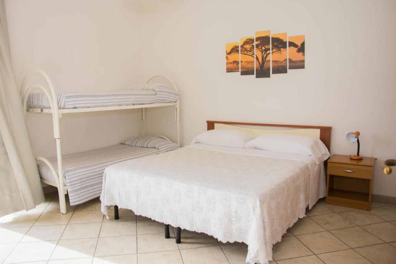 Pensione Mena Forio  Bagian luar foto